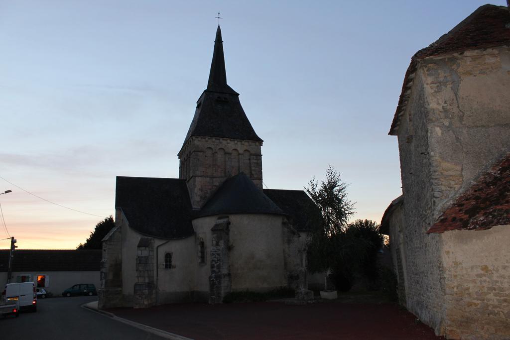 Gite De La Maison Fort Vereaux Cameră foto